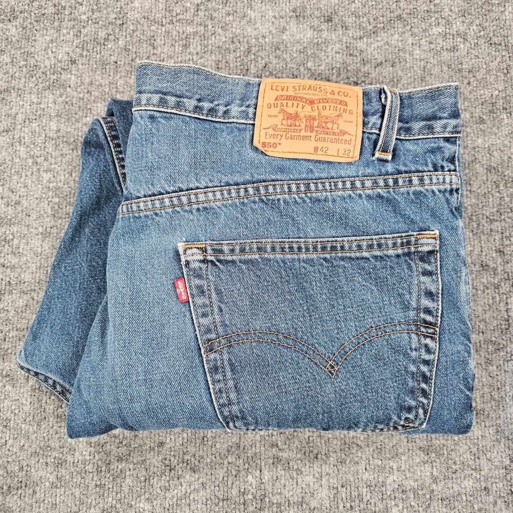 Vintage 1999 Levis 550 Relaxed Fit Jeans Mens 42x32 Medium Wash Distressed Denim